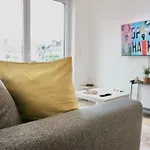 Gemuetliches 1 Schlafzimmer Mit Balkon & Privatem Stellplatz Fuer Bis Zu 4 Personen Unmittelbar An Der Mosel Apartmán Koblenc