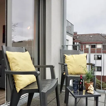 Gemuetliches 1 Schlafzimmer Mit Balkon & Privatem Stellplatz Fuer Bis Zu 4 Personen Unmittelbar An Der Mosel * 科布倫茨