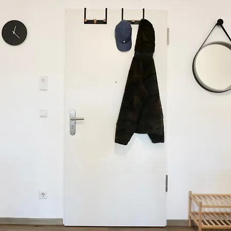 公寓 Gemuetliches 1 Schlafzimmer Mit Balkon & Privatem Stellplatz Fuer Bis Zu 4 Personen Unmittelbar An Der Mosel 科布倫茨