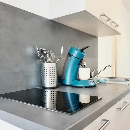 Gemütliches 1 Schlafzimmer Mit Balkon&privatem Stellplatz Für Bis Zu 4 Personen Unmittelbar An Der Mosel *