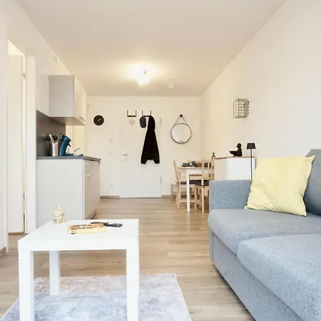 Apartment Gemuetliches 1 Schlafzimmer Mit Balkon & Privatem Stellplatz Fuer Bis Zu 4 Personen Unmittelbar An Der Mosel
