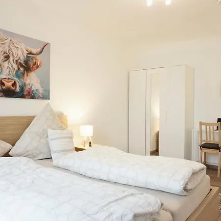 Gemuetliches 1 Schlafzimmer Mit Balkon & Privatem Stellplatz Fuer Bis Zu 4 Personen Unmittelbar An Der Mosel Apartment *