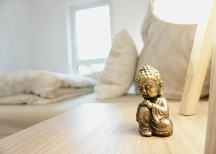 Gemuetliches 1 Schlafzimmer Mit Balkon & Privatem Stellplatz Fuer Bis Zu 4 Personen Unmittelbar An Der Mosel * Coblença