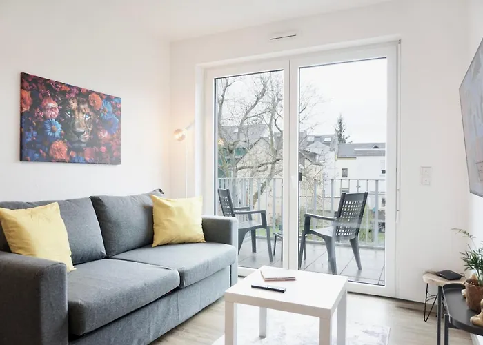 Gemütliches 1 Schlafzimmer Mit Balkon&privatem Stellplatz Für Bis Zu 4 Personen Unmittelbar An Der Mosel Apartment